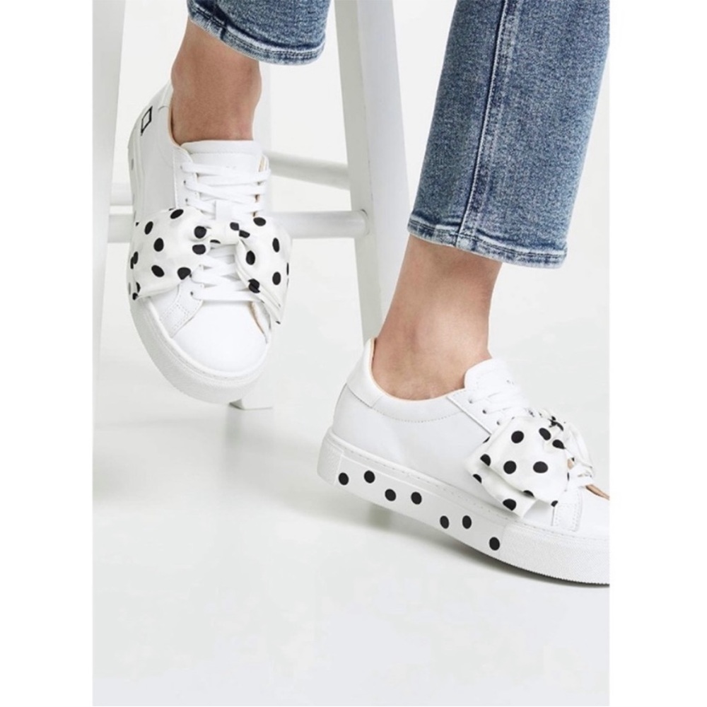 D.A.T.E. Premium Sneaker-Nouvelle Pouf